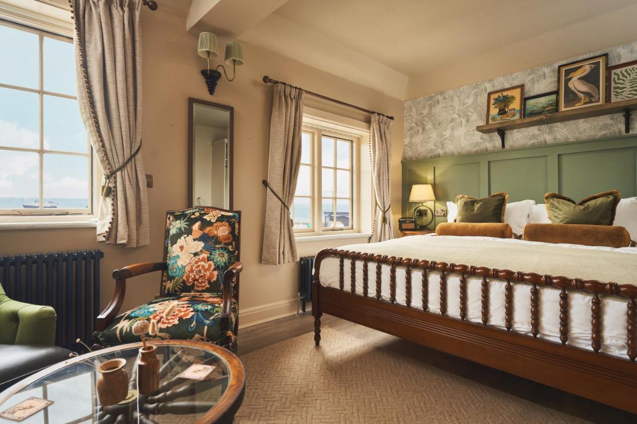 Hotel The Rising Sun St Mawes Exterior foto